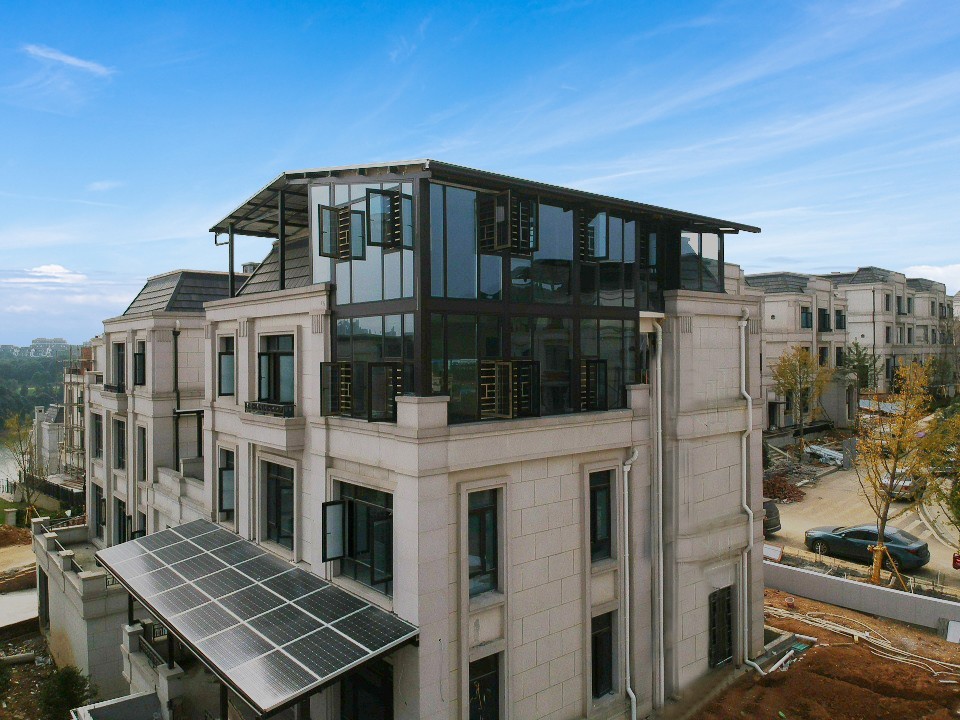 [別墅光伏陽光房]望城別墅高端定制綠色節能陽光房屋頂34.1千瓦項目