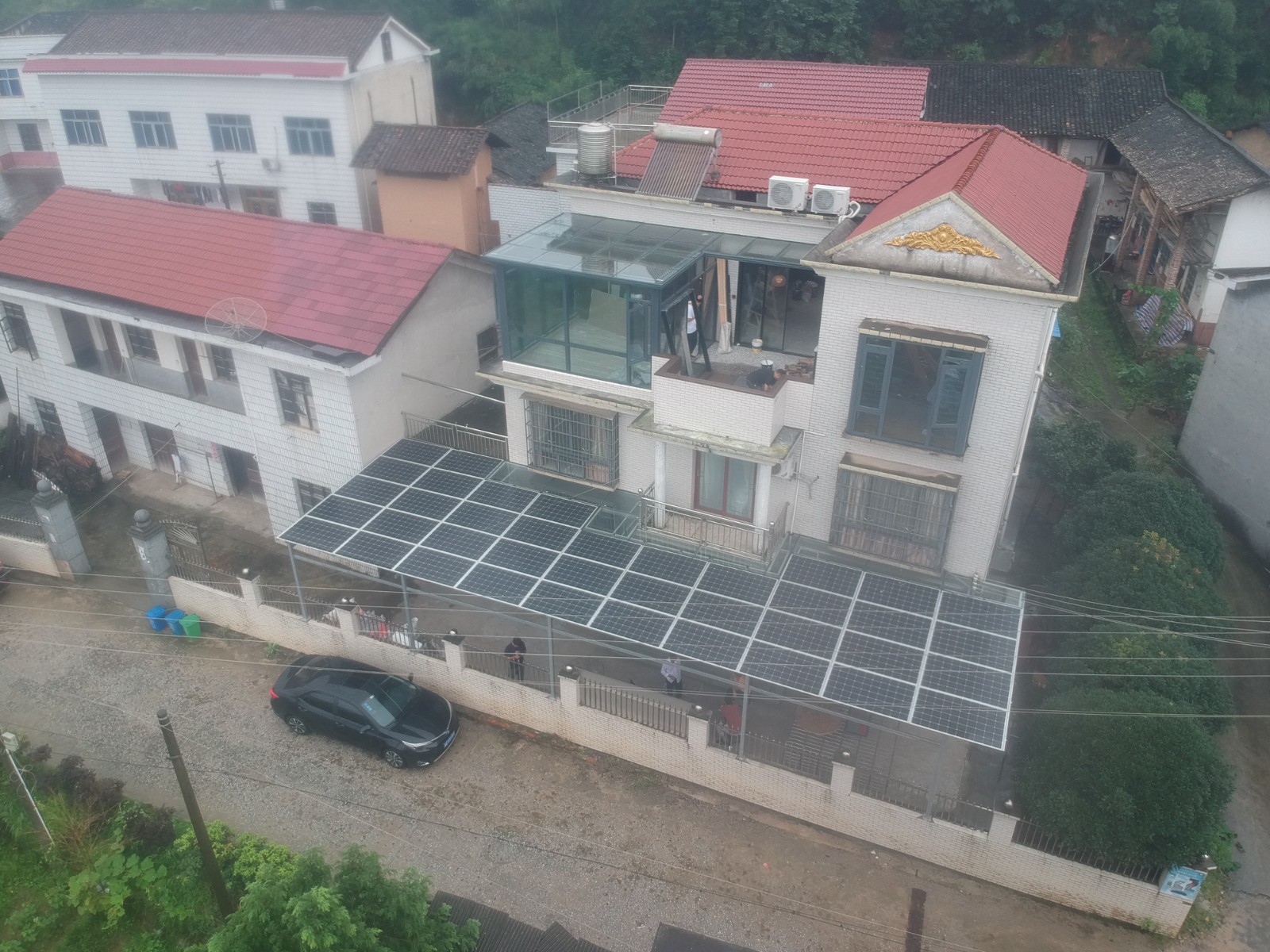 [農村光伏屋頂]瀏陽市焦溪鎮光伏陽光棚太陽能發電屋頂12千瓦項目