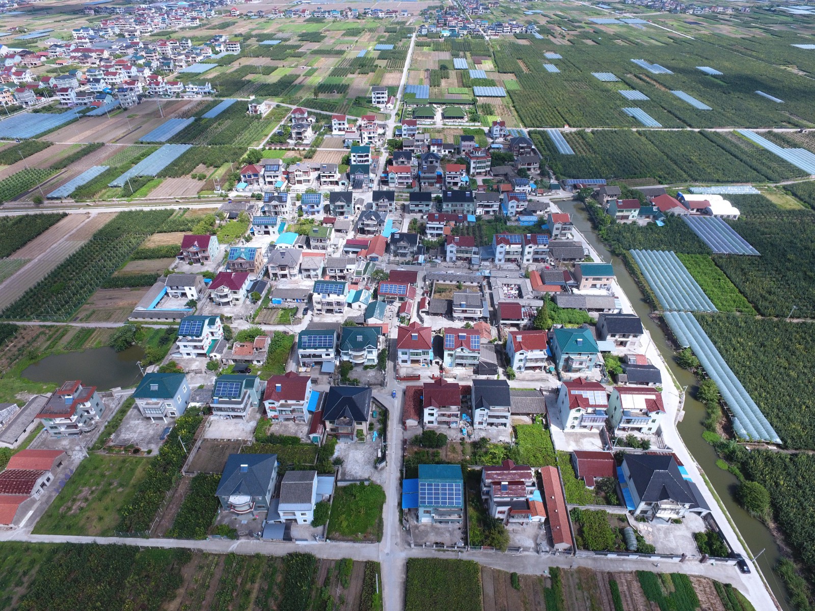 2023年戶用分布式光伏政策扶持強、市場需求大、裝機規(guī)模大