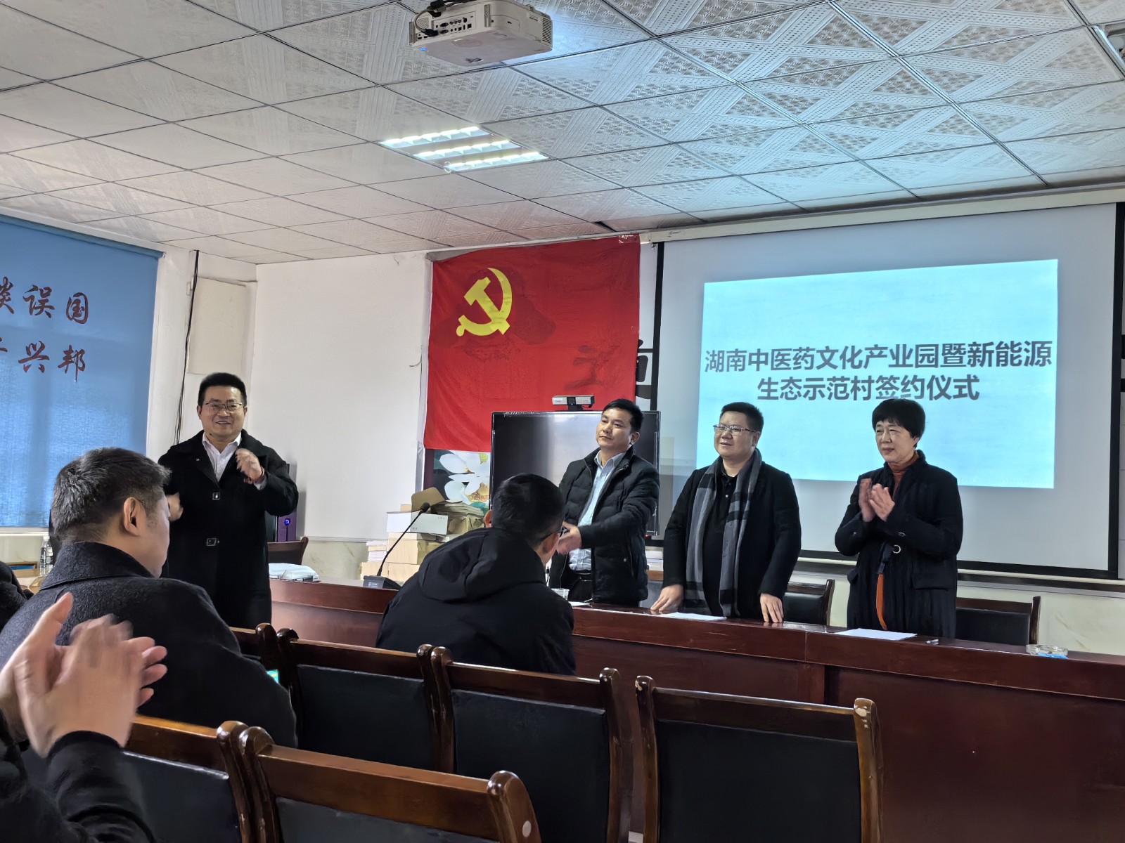 光伏電站_家用太陽能光伏發(fā)電_光伏發(fā)電代理加盟 光伏電站_家用太陽能光伏發(fā)電_光伏發(fā)電代理加盟