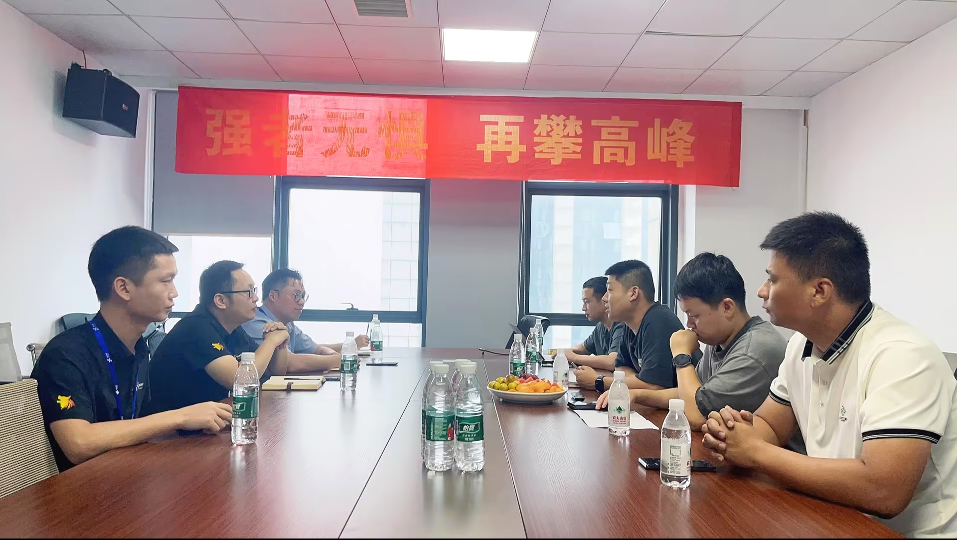 光伏電站_家用太陽能光伏發電_光伏發電代理加盟